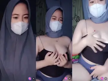 Hijabers Nakal Pamer Payudara Pakai Masker